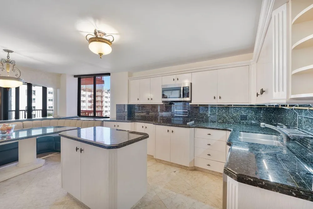 1800 S Ocean Boulevard #410 Lauderdale By The Sea, FL 33062