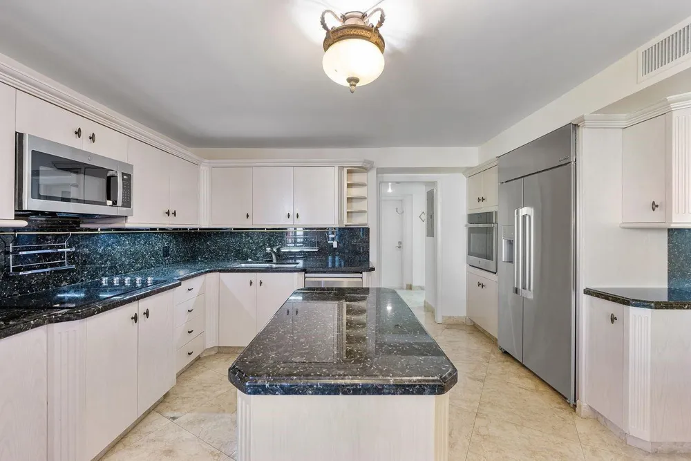 1800 S Ocean Boulevard #410 Lauderdale By The Sea, FL 33062