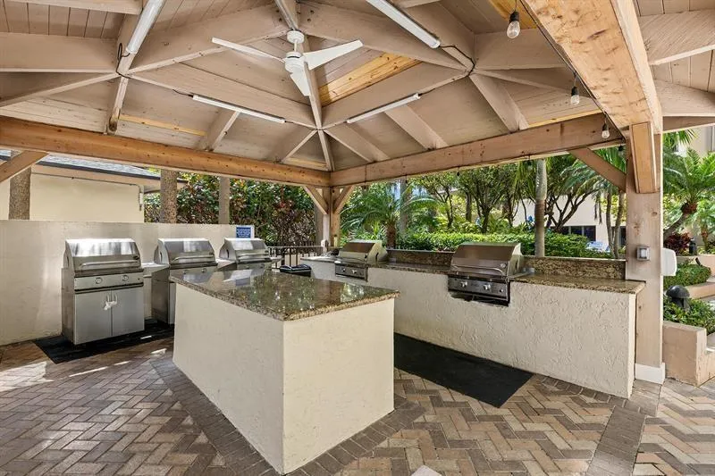 1800 S Ocean Boulevard #410 Lauderdale By The Sea, FL 33062