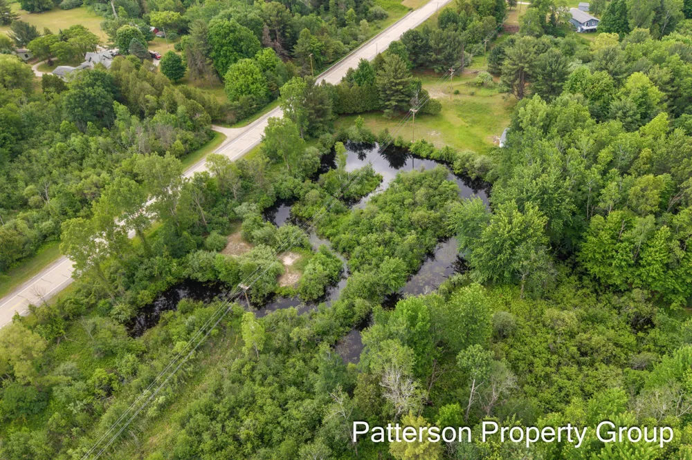 7093 Oceana Drive Hart, MI 49420