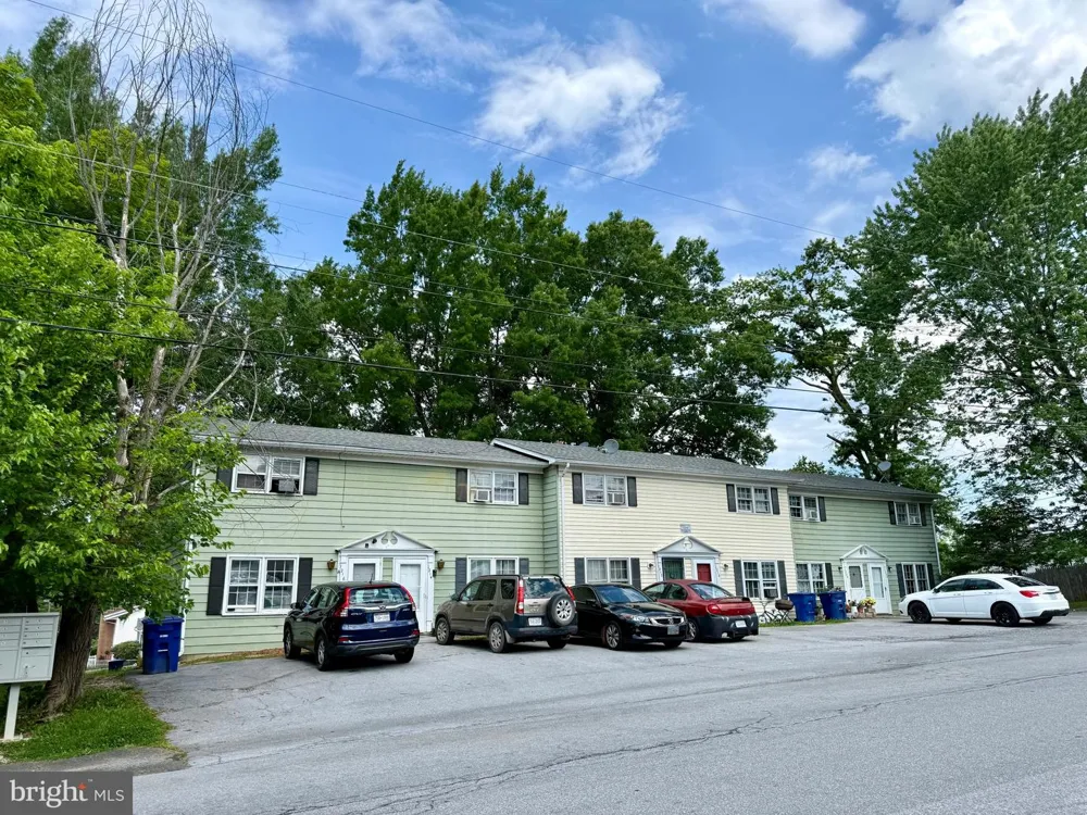 1206 MASSANUTTEN AVENUE Front Royal, VA 22630
