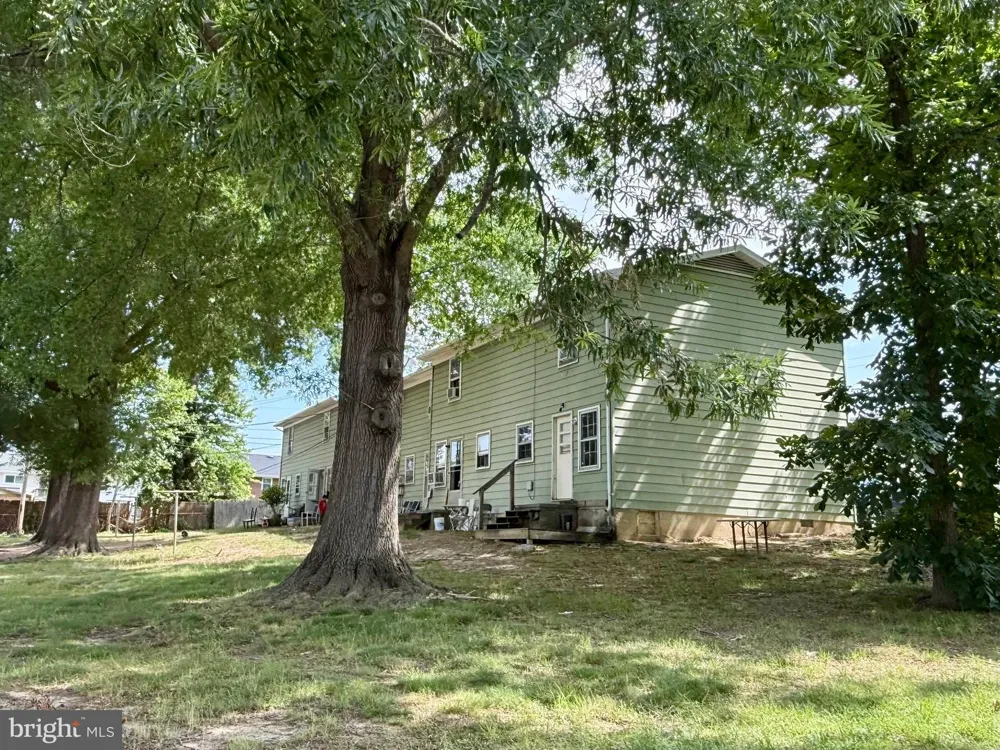 1206 MASSANUTTEN AVENUE Front Royal, VA 22630