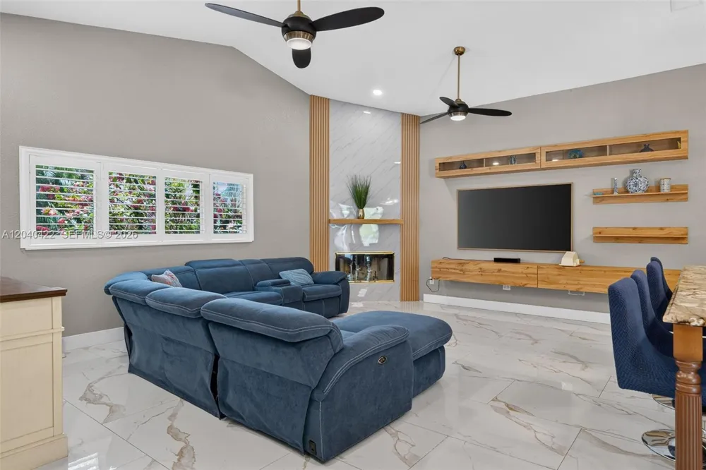 15720 SW 56th St Southwest Ranches, FL 33331