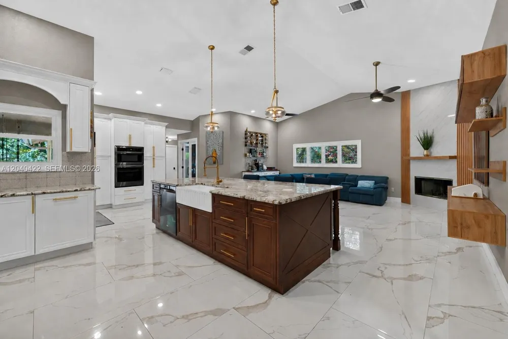 15720 SW 56th St Southwest Ranches, FL 33331