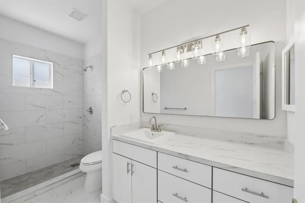560 St Tropez Lane Margate, FL 33068