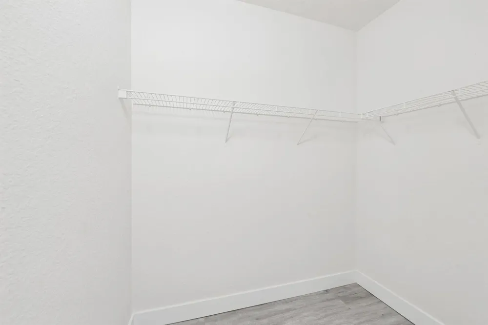 560 St Tropez Lane Margate, FL 33068
