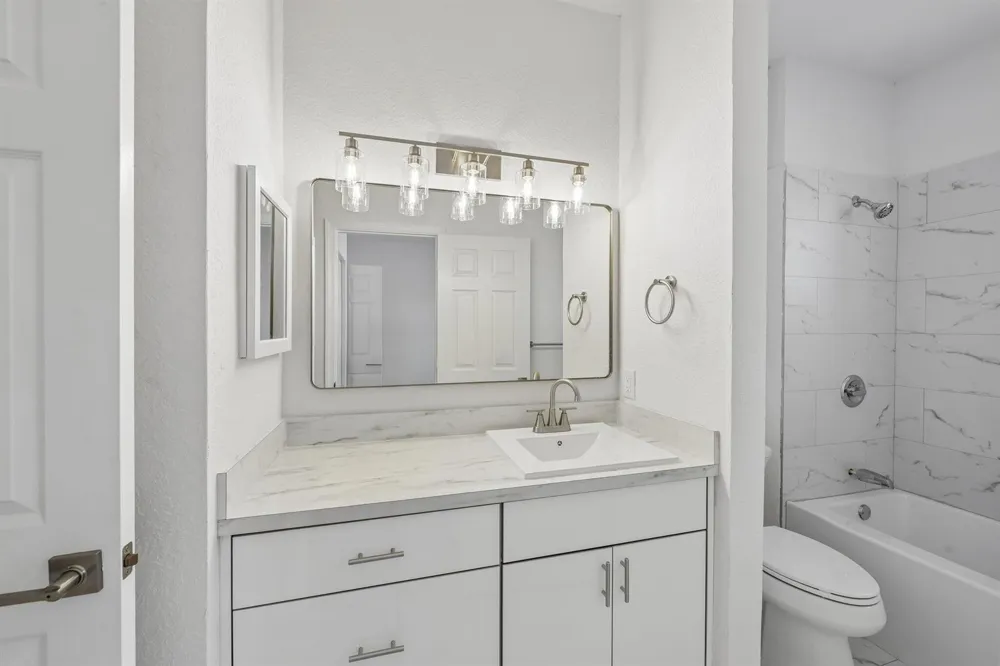 560 St Tropez Lane Margate, FL 33068