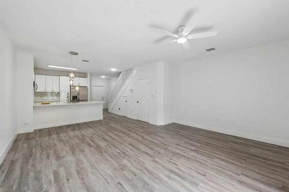 560 St Tropez Lane Margate, FL 33068