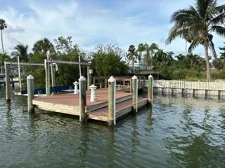 14065 BAYSHORE DRIVE Madeira Beach, FL 33708