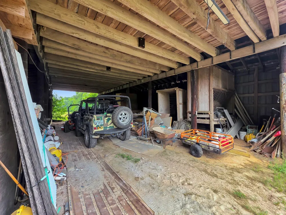8323 County Road 292 Buffalo, TX 75831