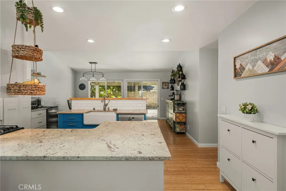 1231 Dolores Anaheim, CA 92807