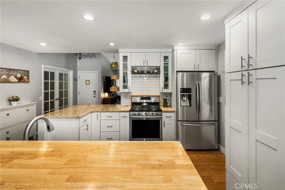 1231 Dolores Anaheim, CA 92807