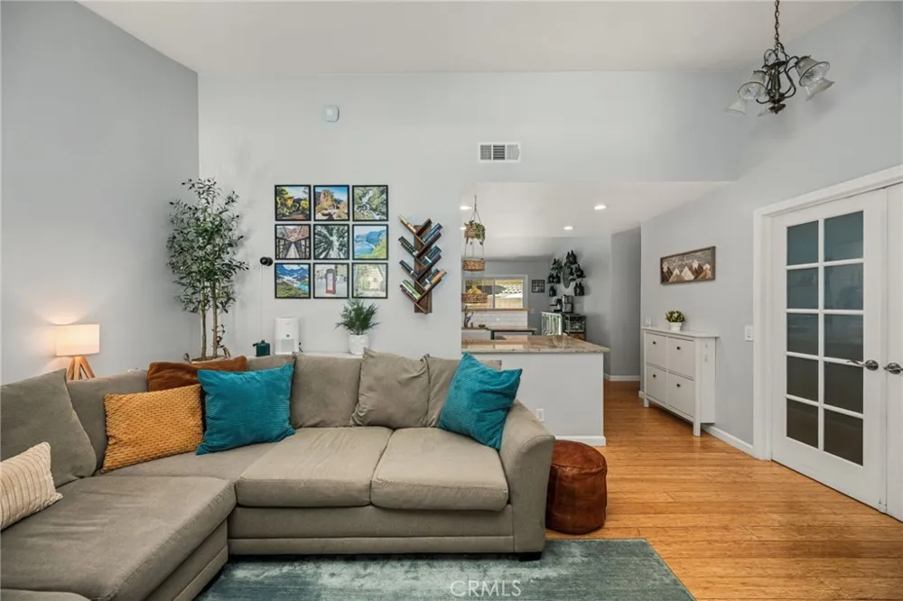 1231 Dolores Anaheim, CA 92807