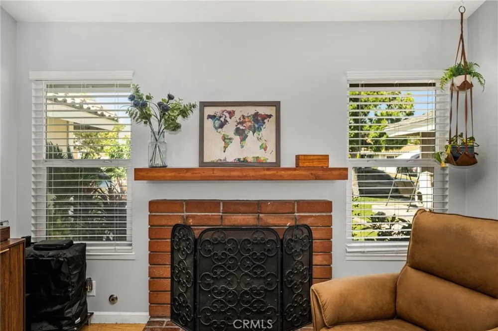 1231 Dolores Anaheim, CA 92807