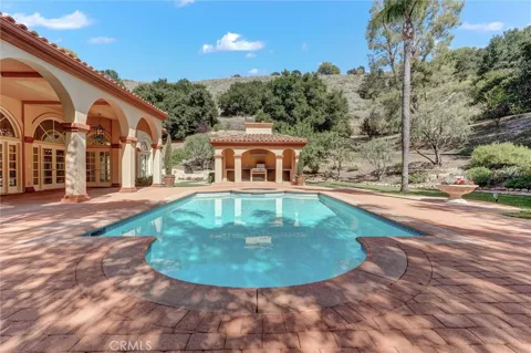498 Lakeview Canyon