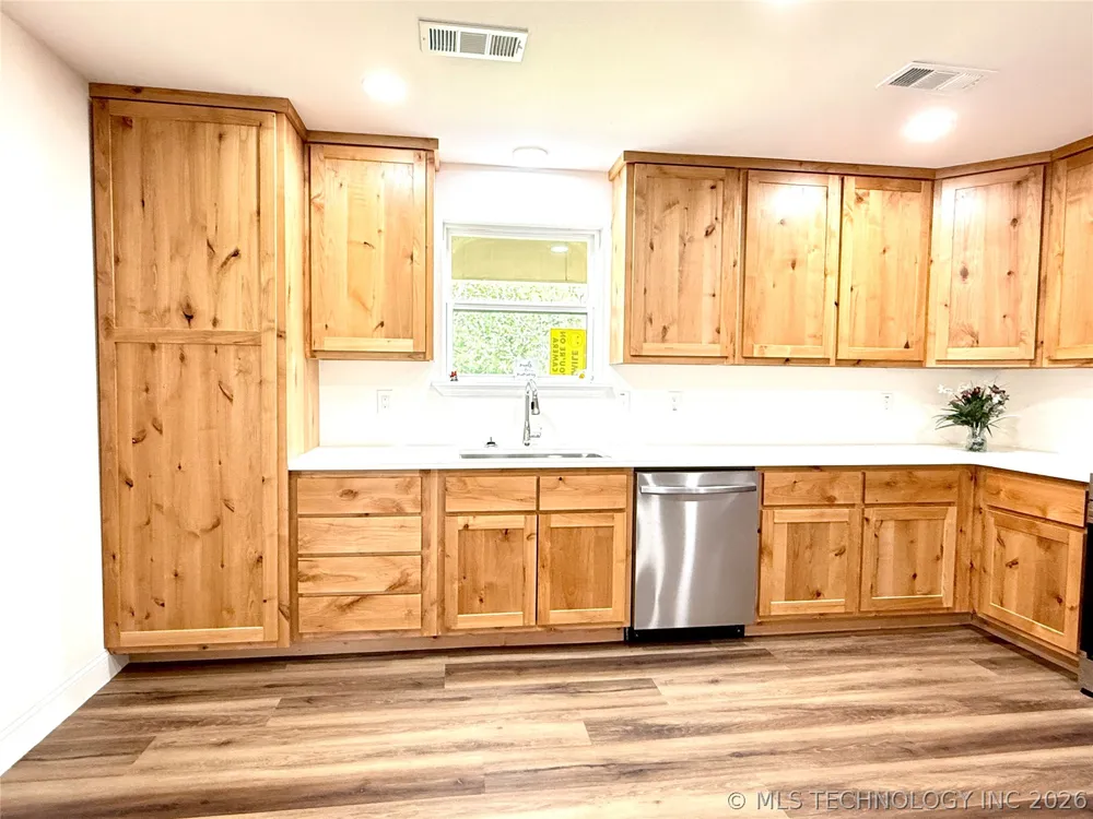 2835 Roy Roberts Road Valliant, OK 74764