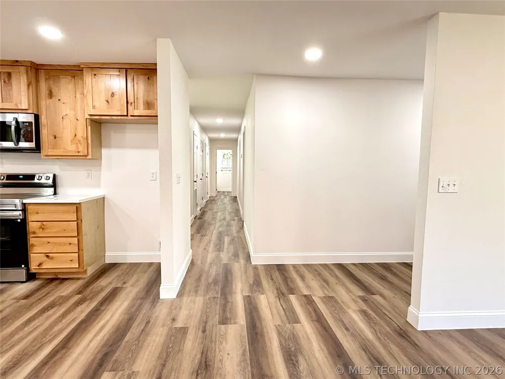 2835 Roy Roberts Road Valliant, OK 74764