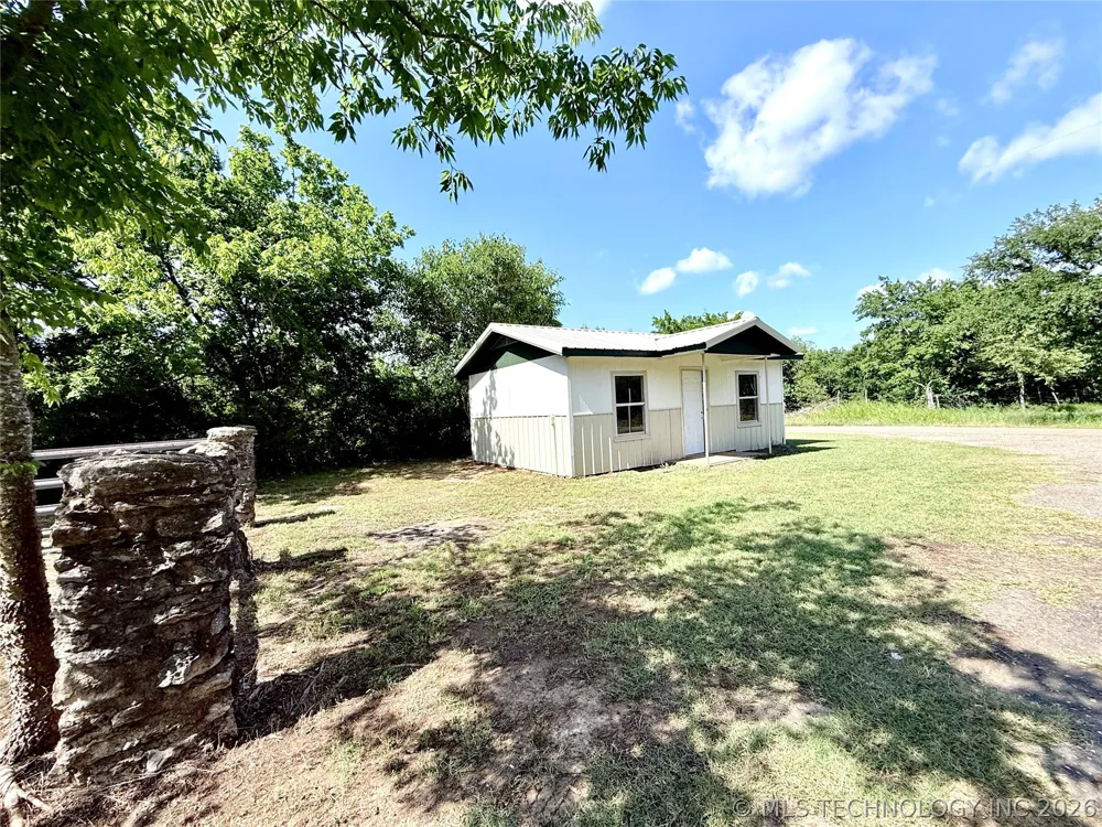 2835 Roy Roberts Road Valliant, OK 74764