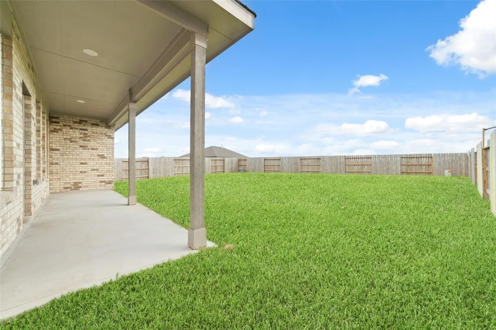 830 Heaven Drive Beasley, TX 77417