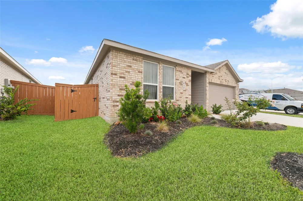 830 Heaven Drive Beasley, TX 77417