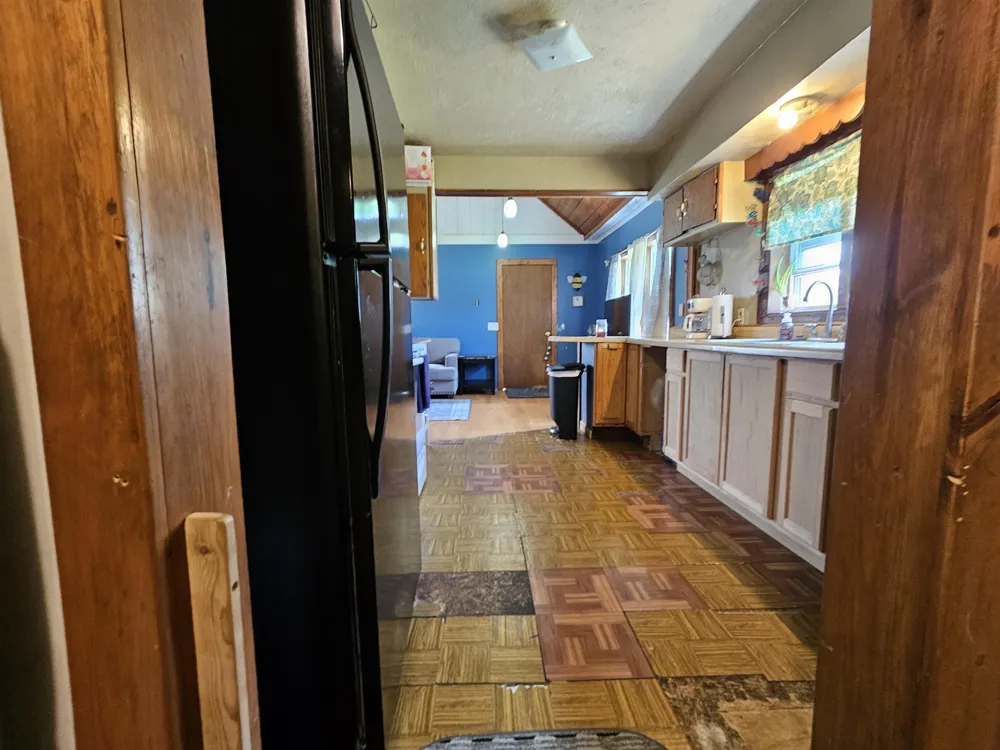 3208 W Bath Road Perry City, MI 48872