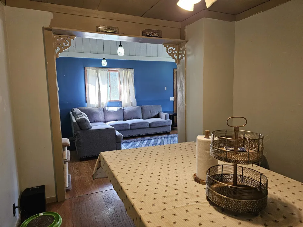 3208 W Bath Road Perry City, MI 48872