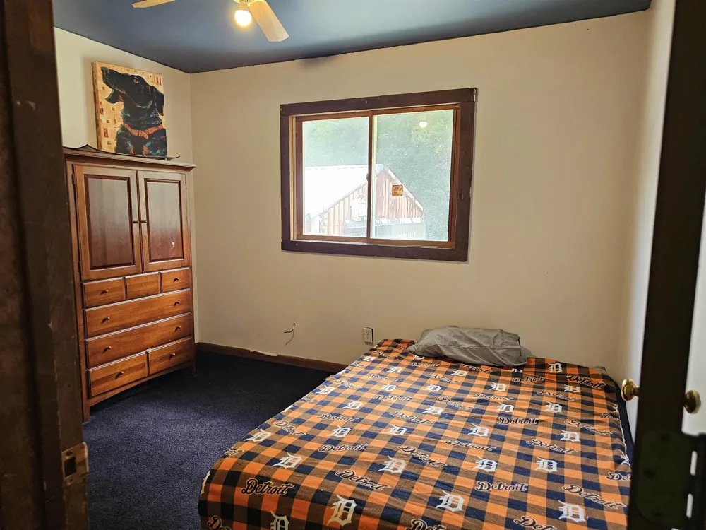 3208 W Bath Road Perry City, MI 48872