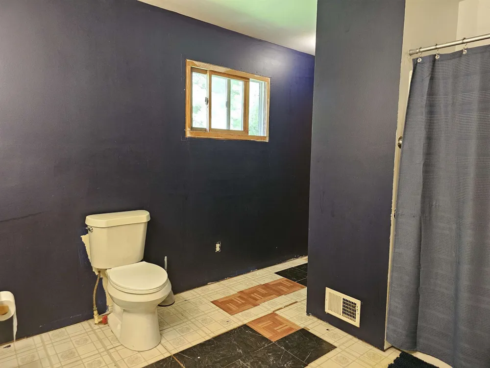 3208 W Bath Road Perry City, MI 48872