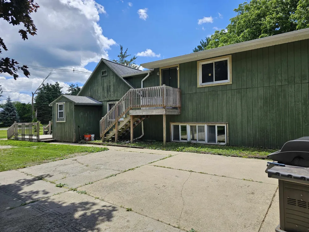3208 W Bath Road Perry City, MI 48872