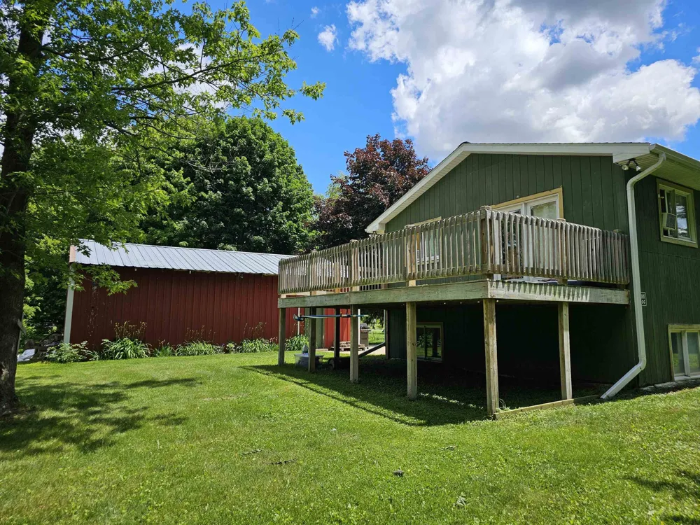 3208 W Bath Road Perry City, MI 48872