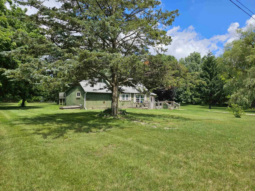 3208 W Bath Road Perry City, MI 48872