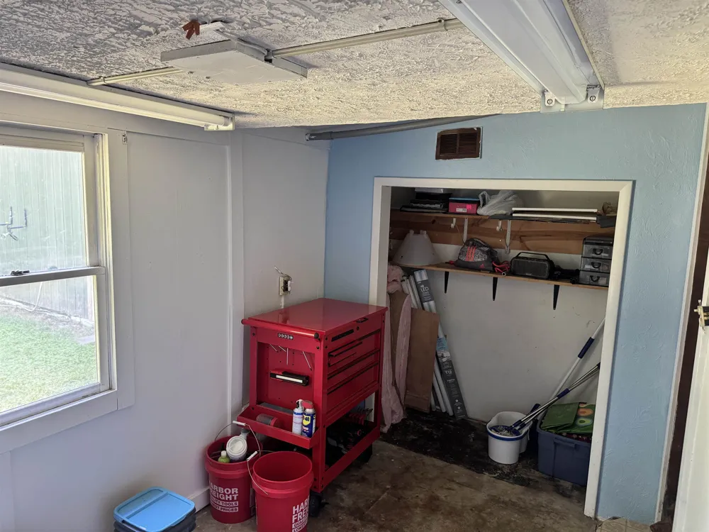 3208 W Bath Road Perry City, MI 48872