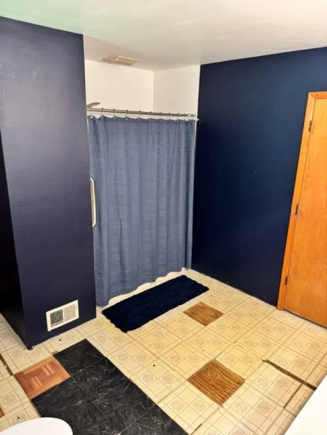 3208 W Bath Road Perry City, MI 48872