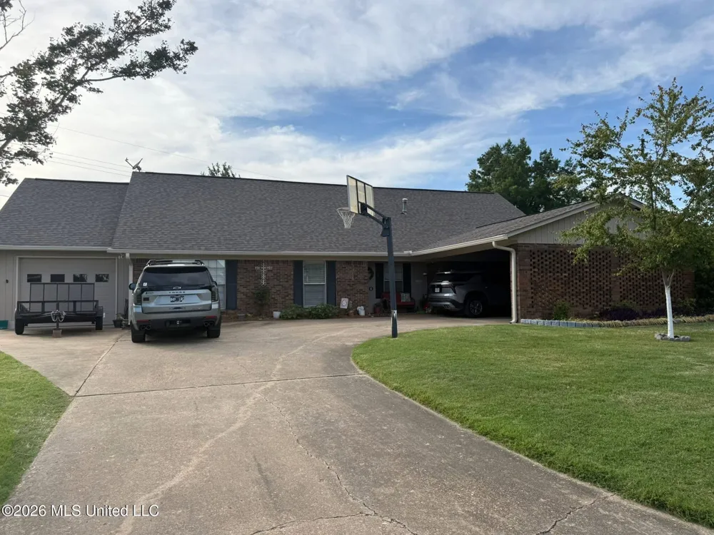 720 Centennial Drive Greenwood, MS 38930
