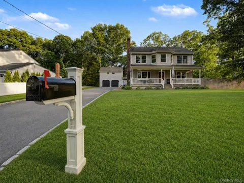 20 Richmond Boulevard