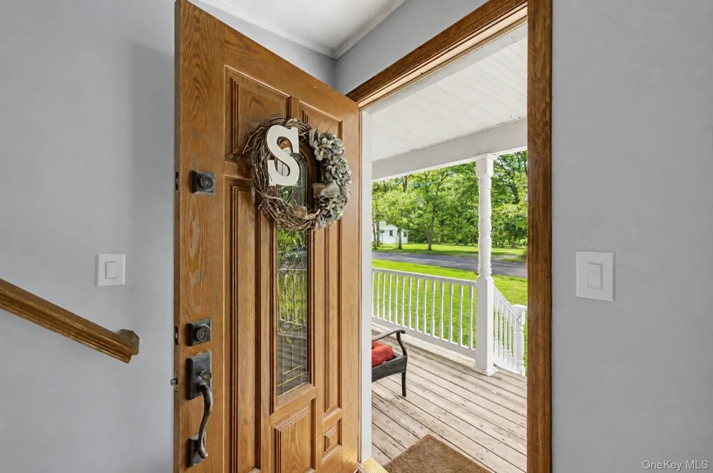 20 Richmond Boulevard Lake Grove, NY 11755