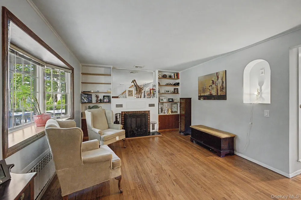 20 Richmond Boulevard Lake Grove, NY 11755