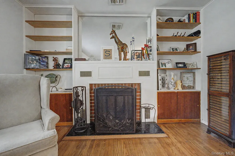 20 Richmond Boulevard Lake Grove, NY 11755