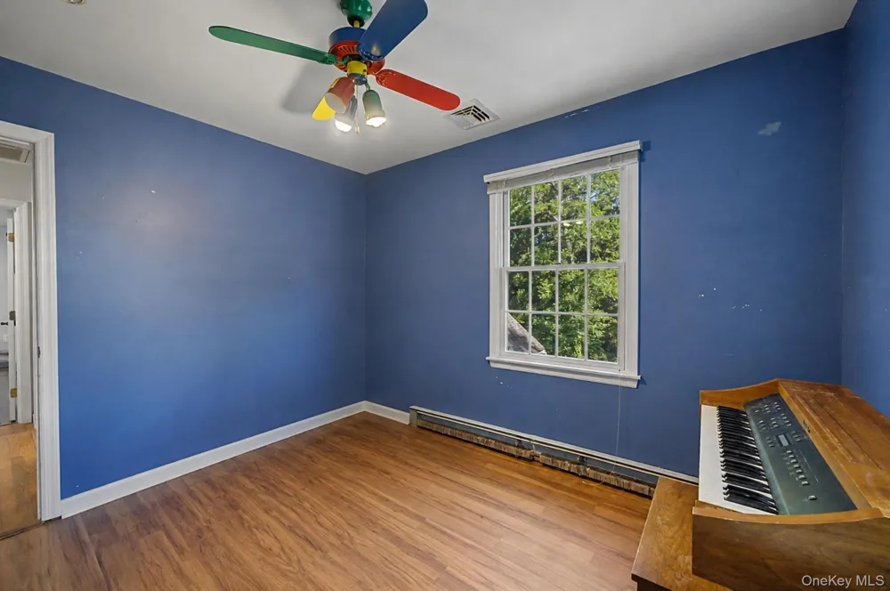 20 Richmond Boulevard Lake Grove, NY 11755