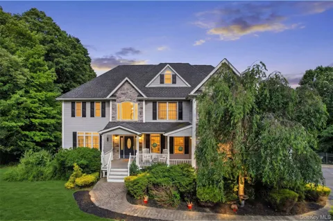 3 Harvey Way