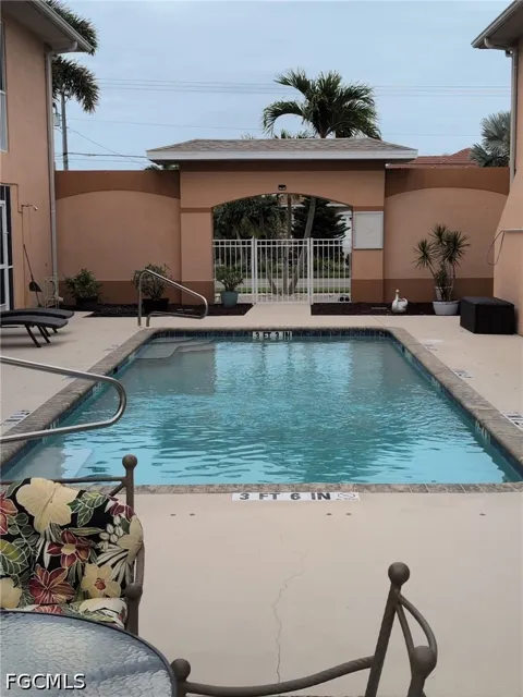 Chiquita Boulevard S #103