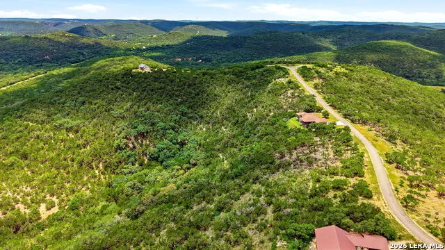 411 S RIDGE DR Concan, TX 78838