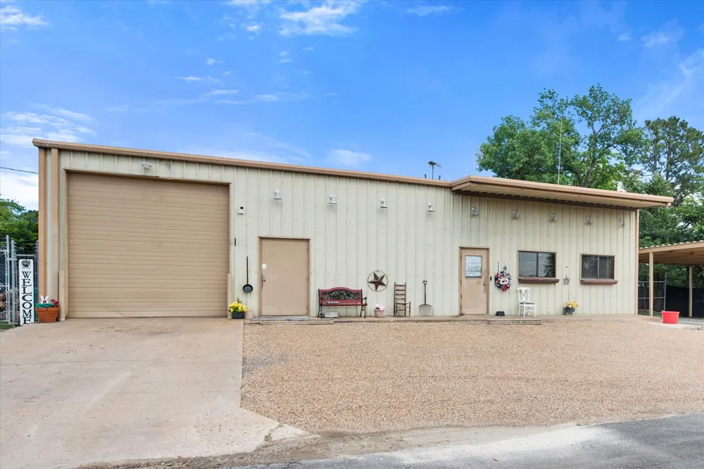 112 LOVE STREET Fairfield, TX 75840