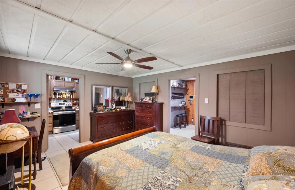 112 LOVE STREET Fairfield, TX 75840