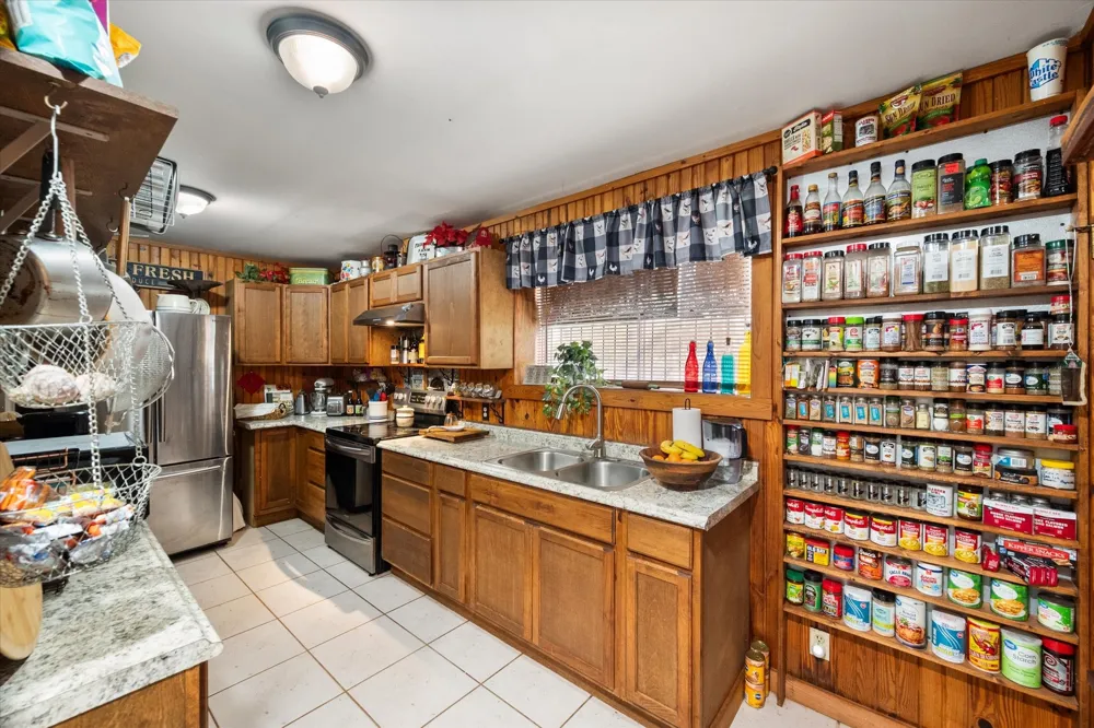 112 LOVE STREET Fairfield, TX 75840
