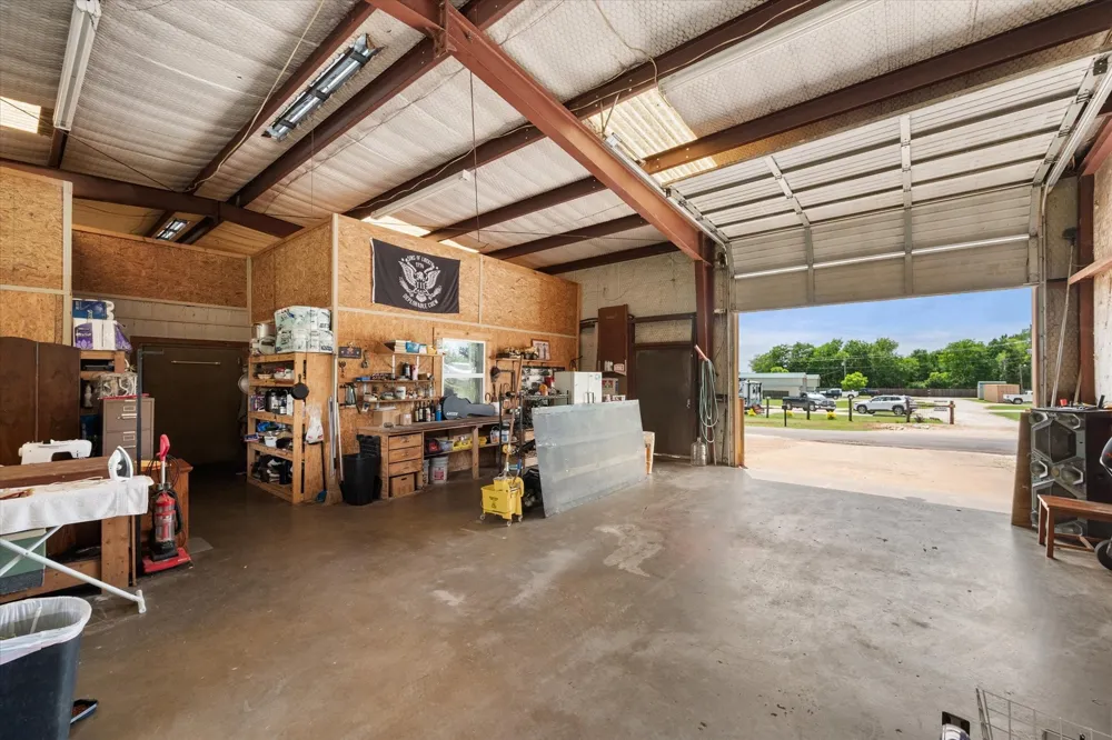 112 LOVE STREET Fairfield, TX 75840