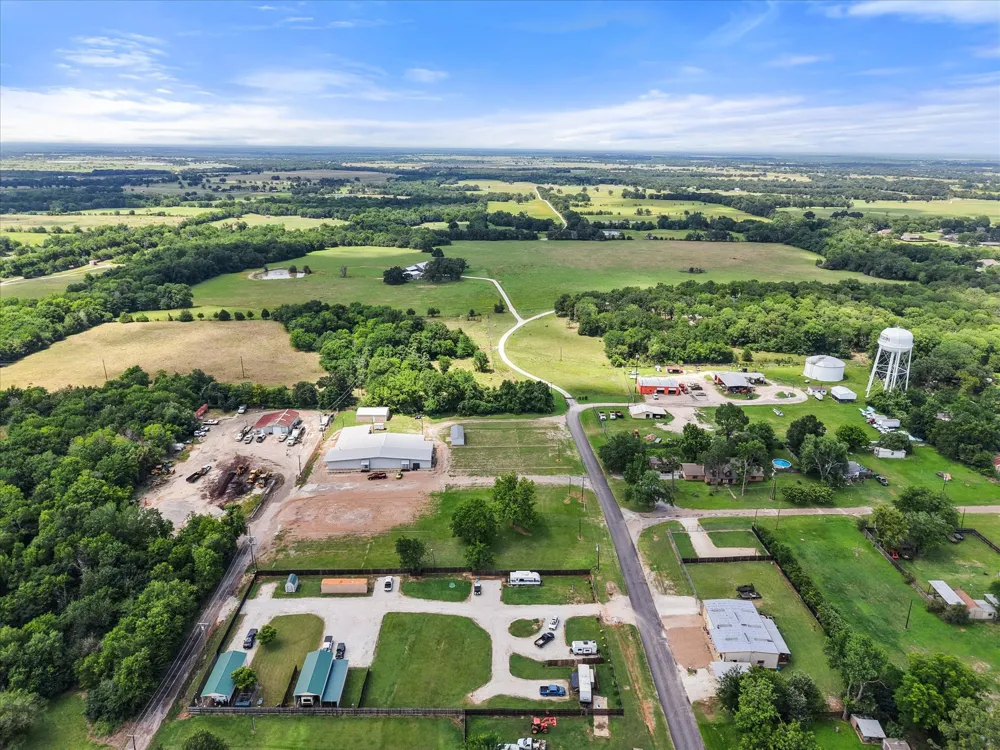 112 LOVE STREET Fairfield, TX 75840