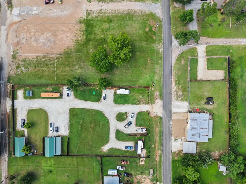 112 LOVE STREET Fairfield, TX 75840