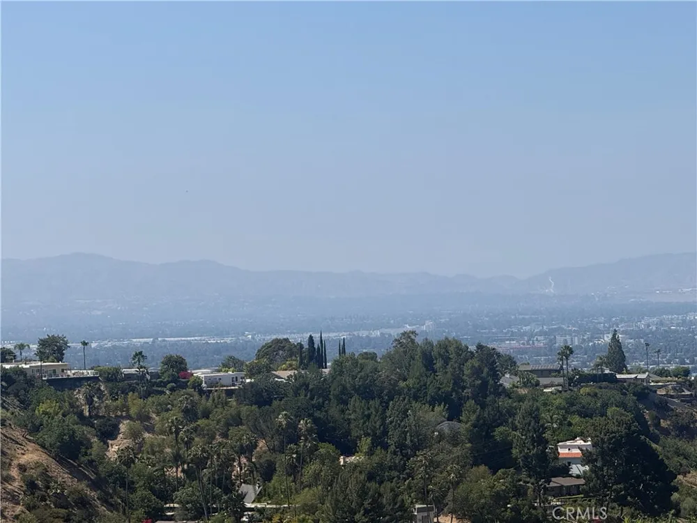 3511 Beverly Glen Boulevard Sherman Oaks, CA 91423