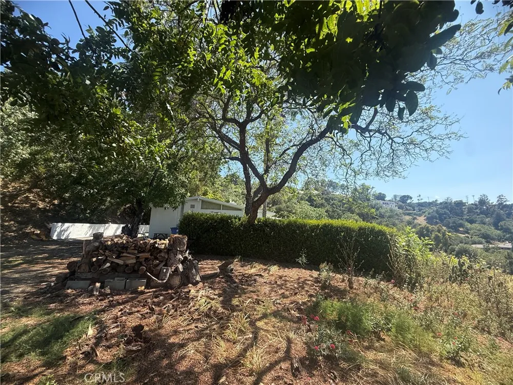 3511 Beverly Glen Boulevard Sherman Oaks, CA 91423